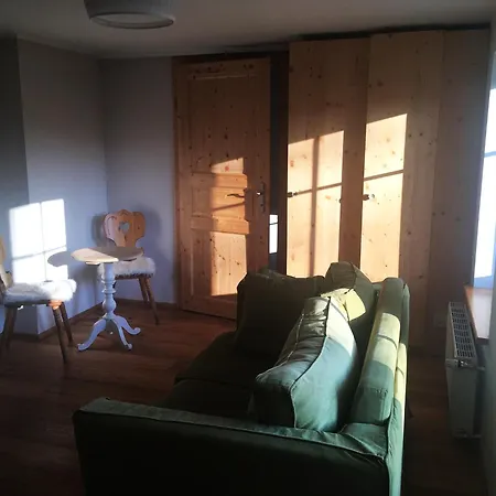 Austeria Homestay szállás *